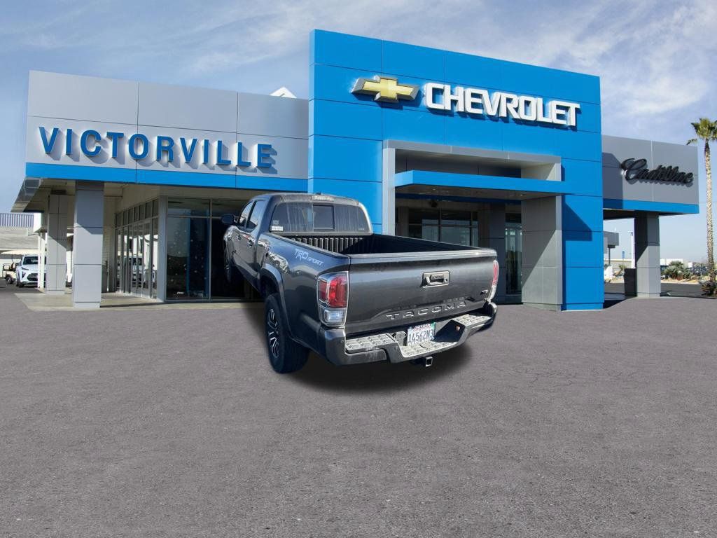 Used 2022 Toyota Tacoma TRD Sport w/ Technology Package RWD image 9