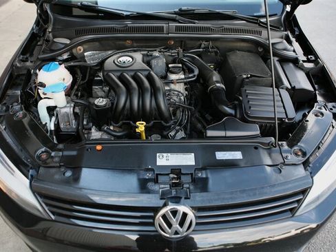 Used 2013 Volkswagen Jetta S FWD image 7