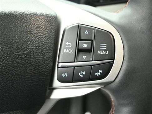 Certified 2025 Ford Explorer Active w/ Active Comfort Package image 14