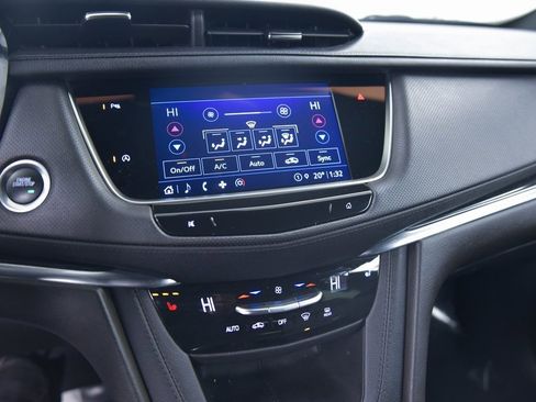 Used 2022 Cadillac XT5 Premium Luxury image 21