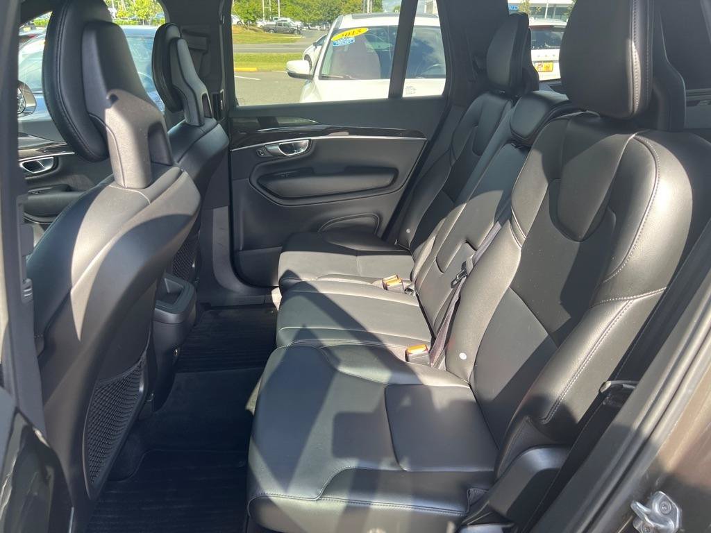 Used 2018 Volvo XC90 T5 Momentum w/ Convenience Package FWD image 14