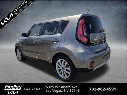 Used 2018 Kia Soul + FWD image 9