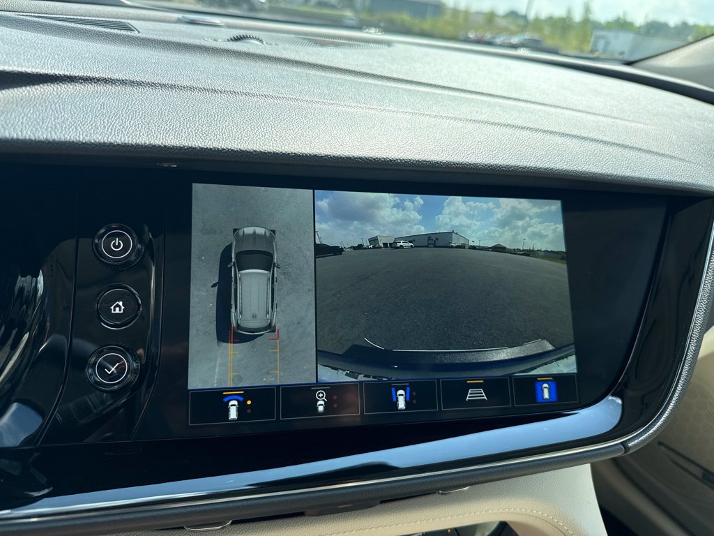 Used 2022 Buick Envision Avenir w/ Technology Package II AWD/4WD image 36