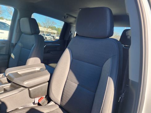 Used 2025 Chevrolet Silverado 1500 LT image 20