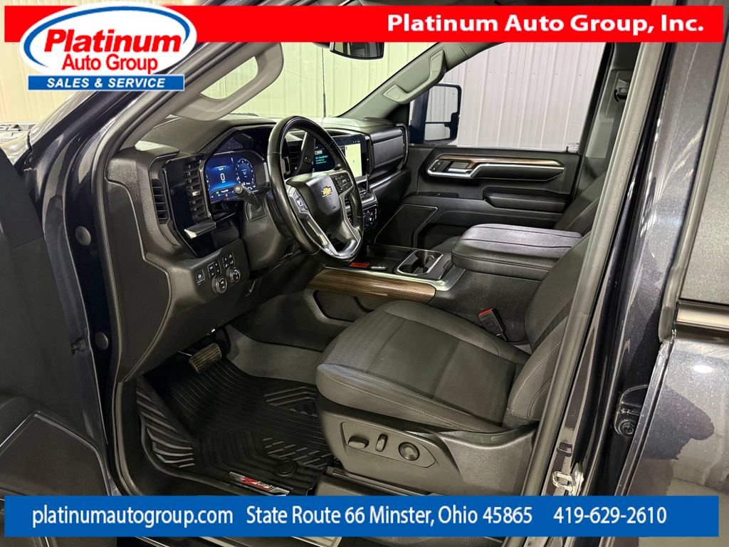 Used 2024 Chevrolet Silverado 2500 LT w/ Texas Edition AWD/4WD image 10