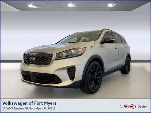 Used 2020 Kia Sorento S image 1