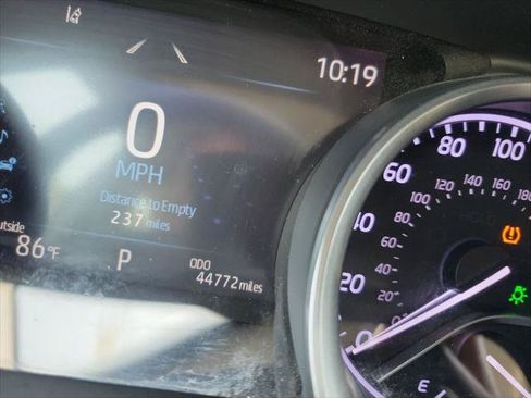 Certified 2021 Toyota Camry XLE FWD image 23