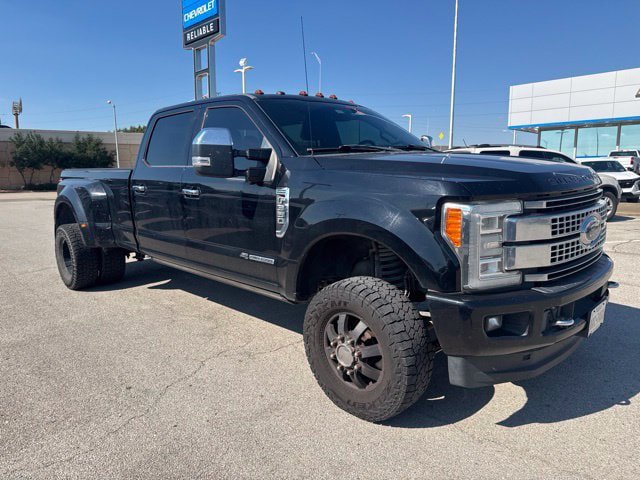 Used 2017 Ford F350 Platinum w/ Platinum Ultimate Package AWD/4WD image 1