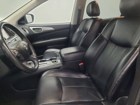 Used 2020 Nissan Pathfinder SL AWD/4WD image 17