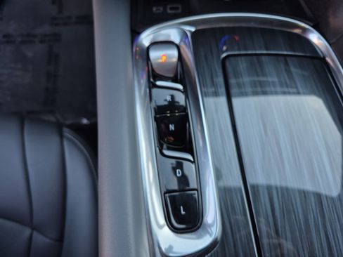 Used 2024 Buick Enclave Essence w/ Sport Touring Edition image 16