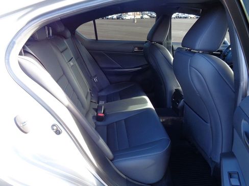 Used 2023 Lexus IS 350 F Sport image 11