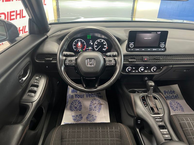 Used 2025 Honda HR-V Sport image 30