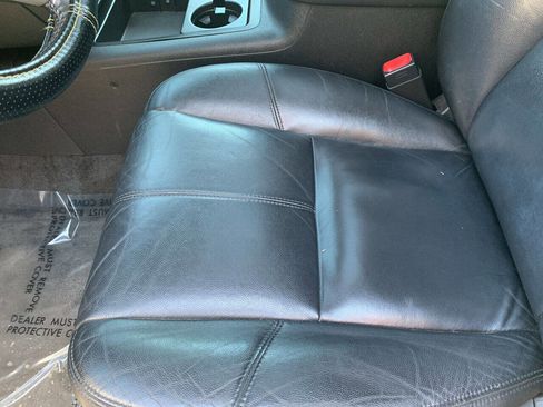 Used 2013 Chevrolet Tahoe LT image 12