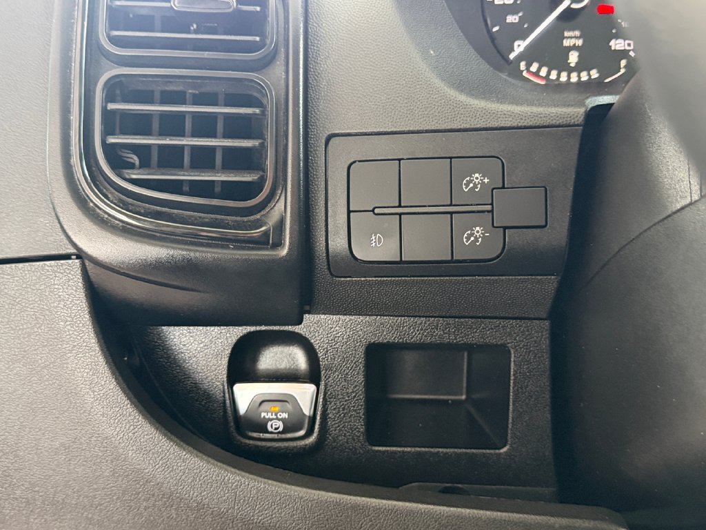 Used 2025 RAM ProMaster 2500 w/ Convenience Group FWD image 24