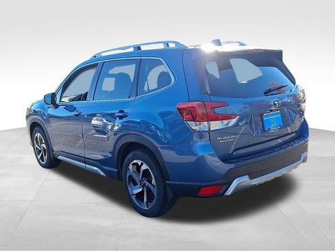 Used 2022 Subaru Forester Touring image 4