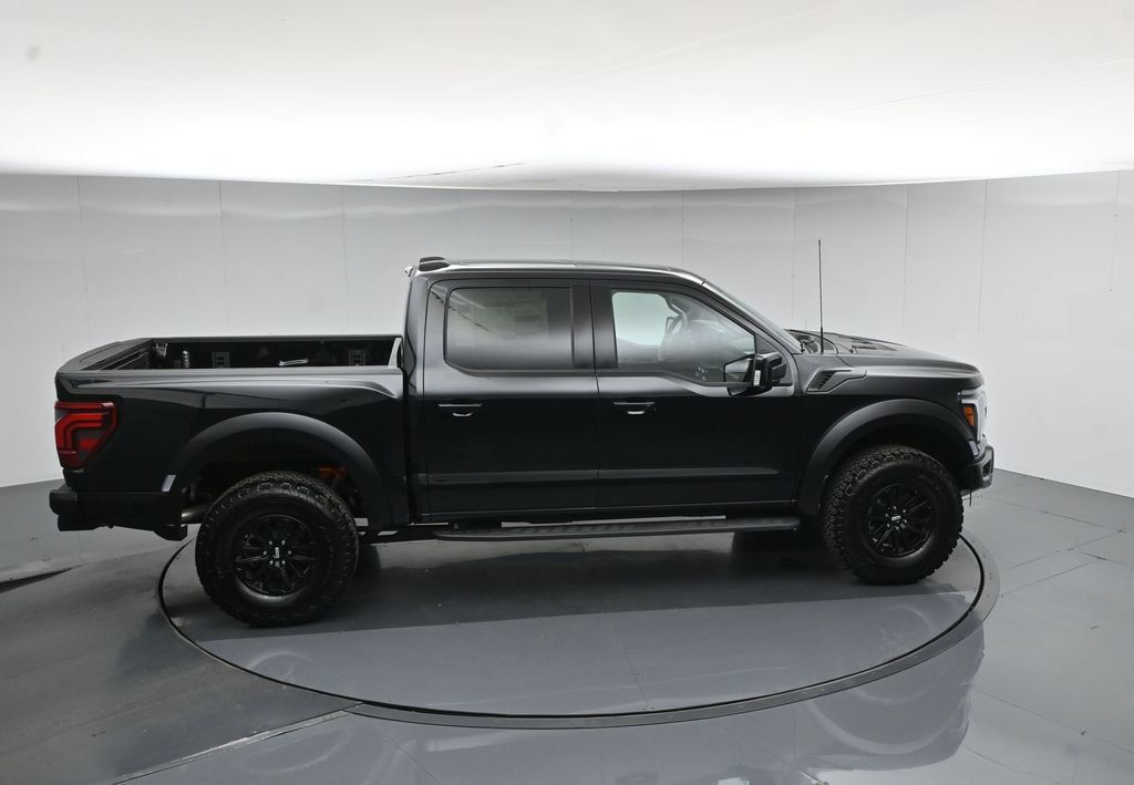 Used 2026 Ford F150 Raptor AWD/4WD image 41