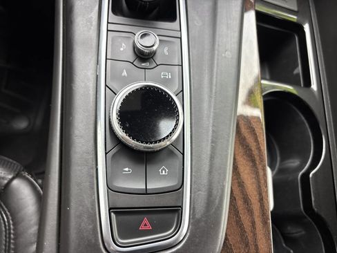 Used 2022 Cadillac Escalade Sport Platinum AWD/4WD image 46