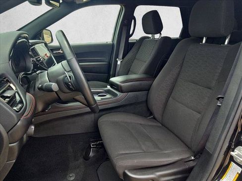 Used 2025 Dodge Durango GT AWD/4WD image 16