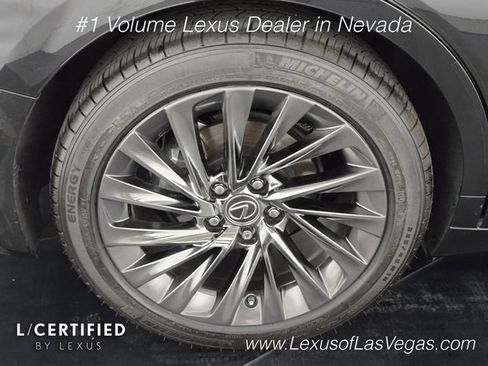 Used 2024 Lexus ES 300h w/ Accessory Package (Z1) FWD image 11