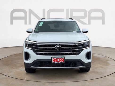 New 2025 Volkswagen Atlas SE FWD image 3