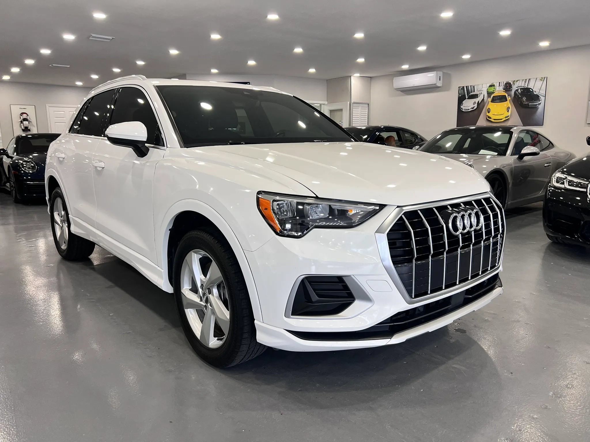 Used 2020 Audi Q3 2.0T Premium AWD/4WD image 1
