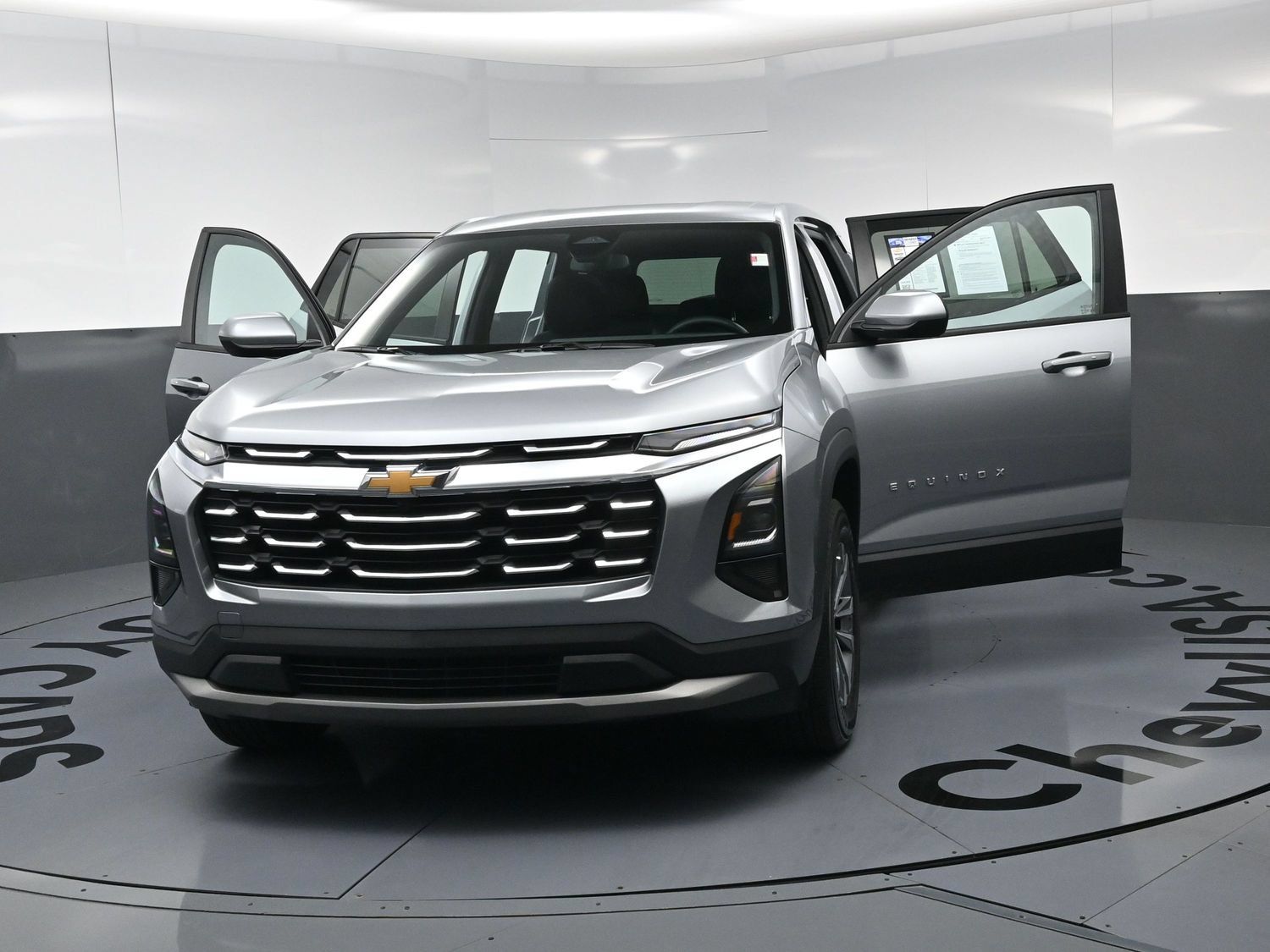 Used 2026 Chevrolet Equinox LT FWD image 22