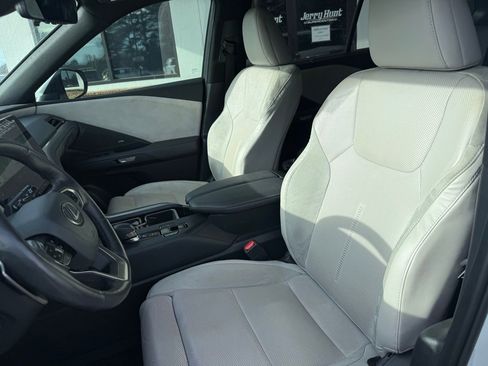 Used 2024 Lexus TX 350 FWD image 3