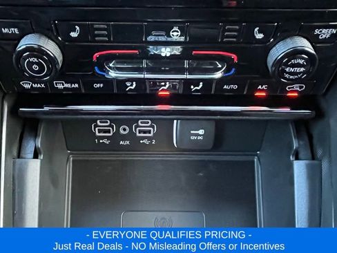 New 2025 Jeep Grand Cherokee L Laredo image 17