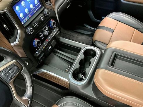 Used 2022 Chevrolet Silverado 2500 High Country image 14