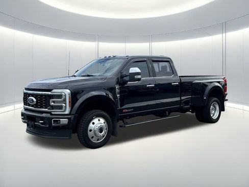 Used 2024 Ford F450 Platinum w/ FX4 Off-Road Package AWD/4WD image 1
