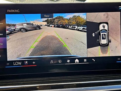 Used 2024 BMW X5 xDrive50e image 25