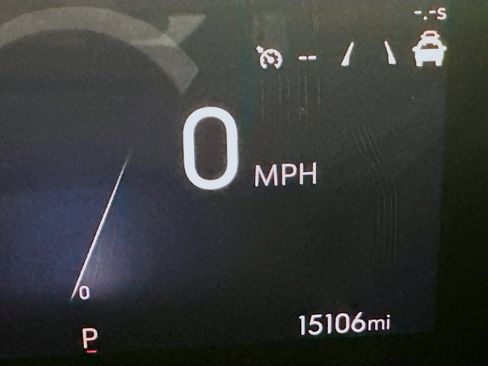 Used 2025 Buick Envista Sport Touring image 18