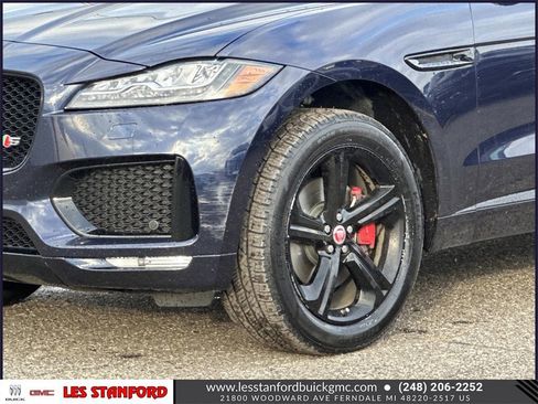 Used 2017 Jaguar F-PACE S image 9