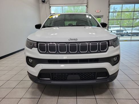 Used 2022 Jeep Compass Latitude AWD/4WD image 6