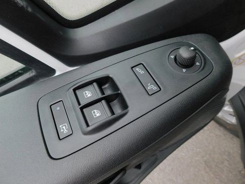 New 2024 RAM ProMaster 2500 w/ Quick Order Package 22G SLT image 24