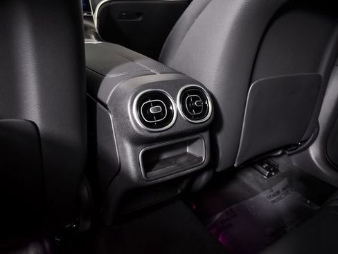 New 2026 Mercedes-Benz GLC 300 4MATIC image 38