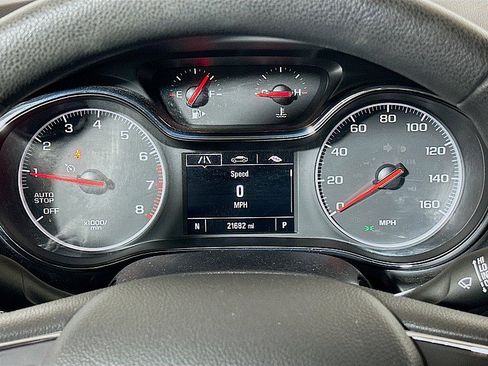 Used 2019 Chevrolet Cruze LT image 13