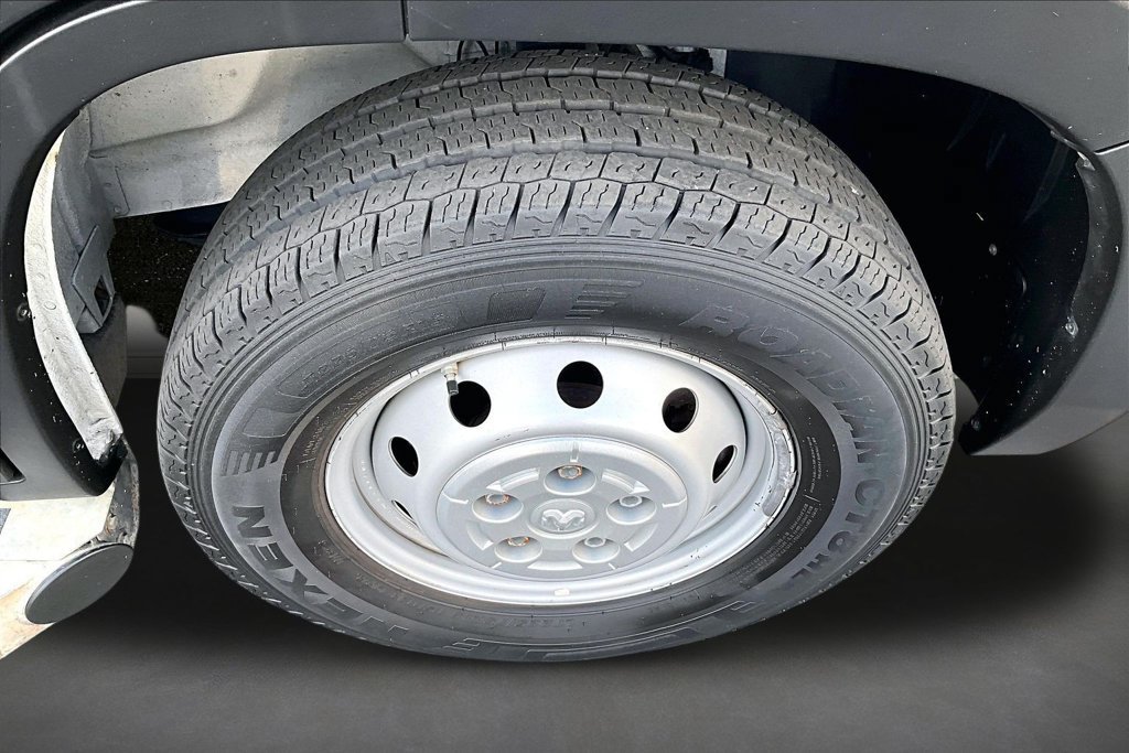 Used 2023 RAM ProMaster 2500 FWD image 32