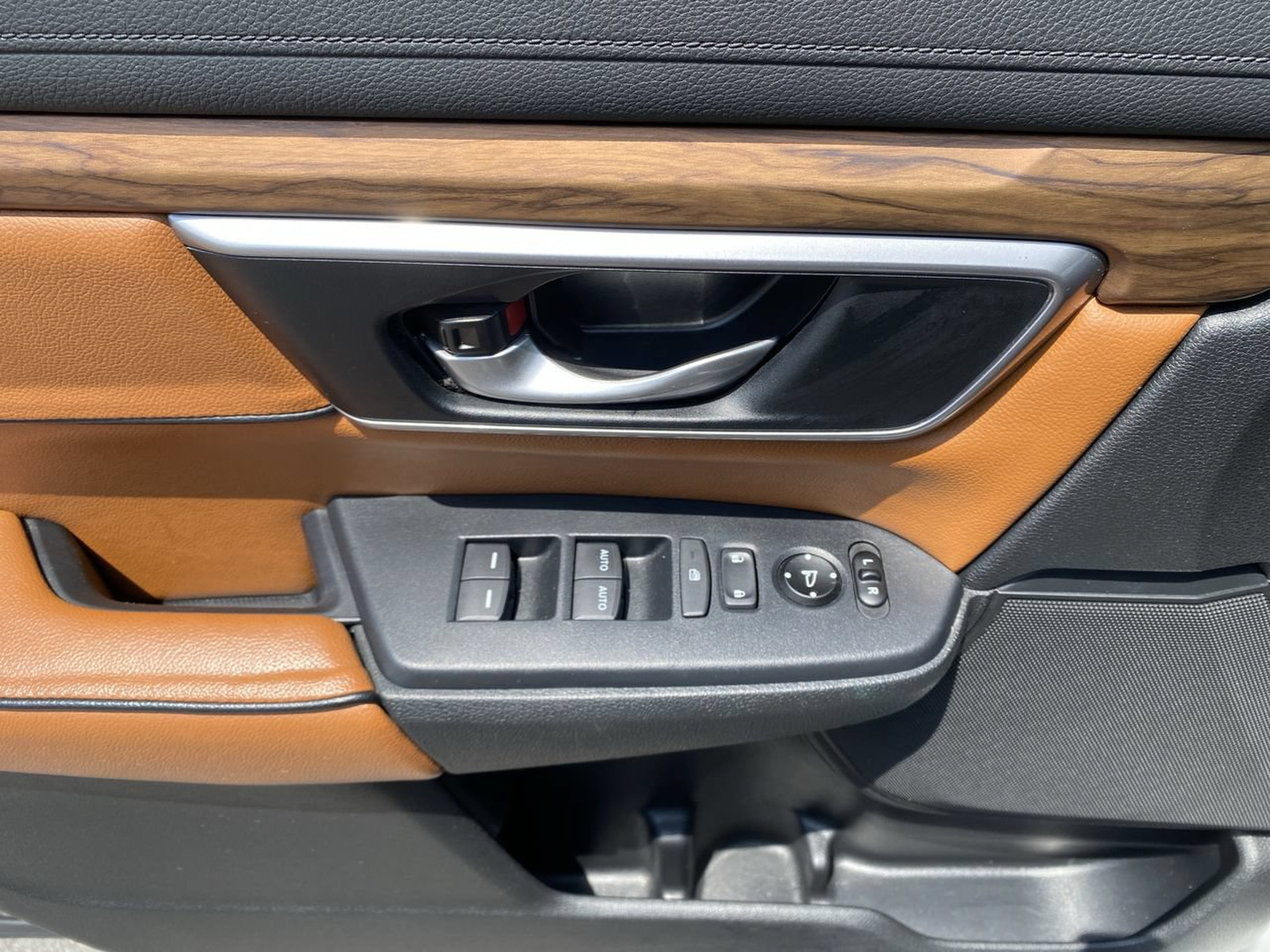 Used 2020 Honda CR-V EX image 13