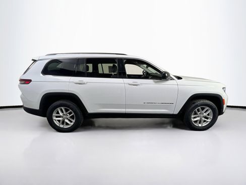 Used 2021 Jeep Grand Cherokee L Laredo w/ Luxury Tech Group I image 4