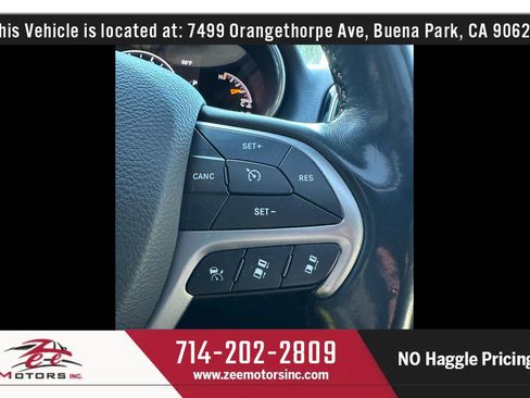 Used 2019 Jeep Grand Cherokee Limited w/ Luxury Group II image 39