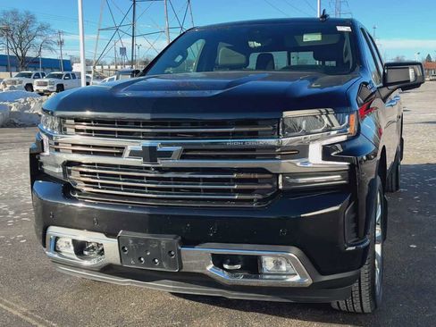 Certified 2022 Chevrolet Silverado 1500 High Country w/ Technology Package image 3