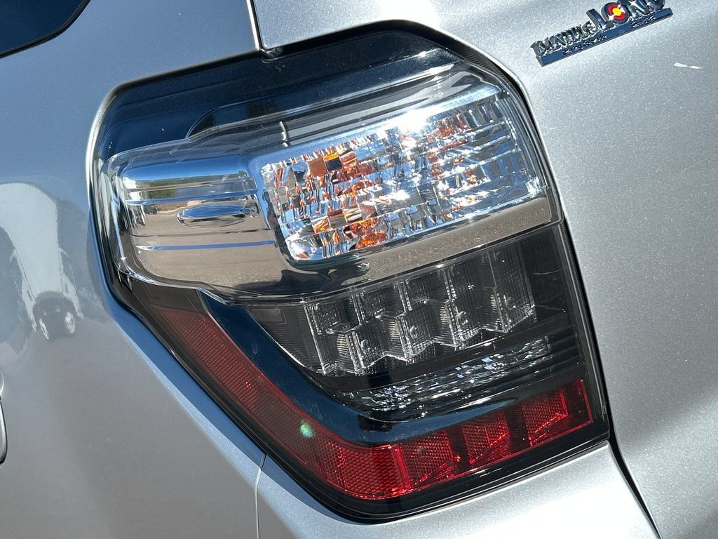 Used 2020 Toyota 4Runner SR5 Premium AWD/4WD image 24