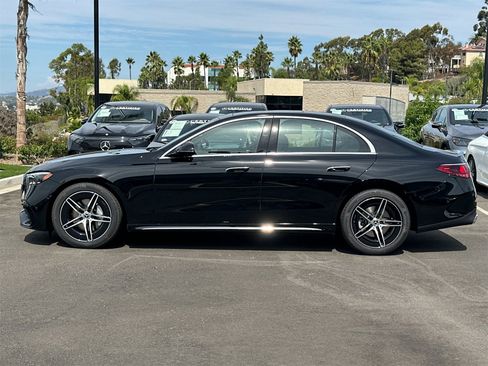 New 2026 Mercedes-Benz E 350 4MATIC Sedan image 6