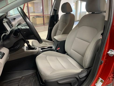 Used 2017 Hyundai Elantra SE w/ SE A/T Tech Package 03 FWD image 12