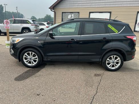 Used 2018 Ford Escape SE AWD/4WD image 8