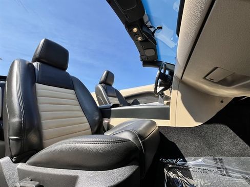 Used 2007 Ford Mustang GT Premium RWD image 33