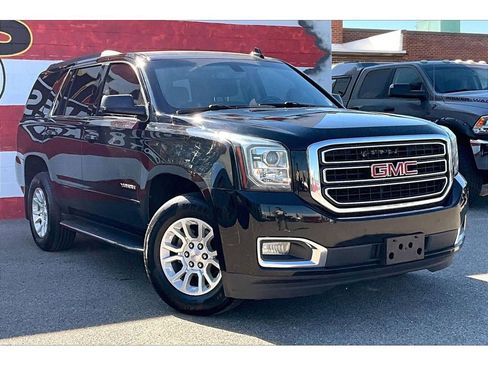 Used 2018 GMC Yukon SLE w/ HD Trailering Package AWD/4WD image 12