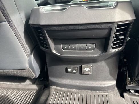 Used 2025 Toyota Tundra Platinum image 18