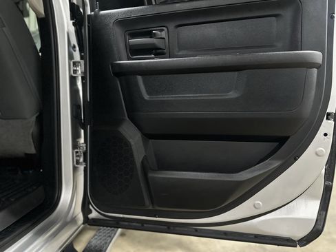 Used 2018 RAM 3500 Tradesman w/ Chrome Appearance Group image 19